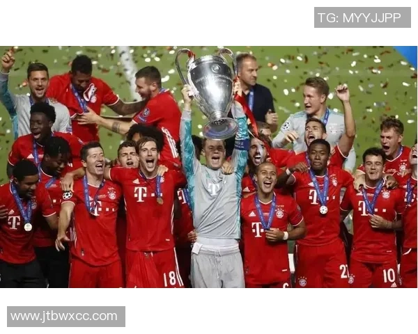 世界杯焦点战曼联与本菲卡战成平局神奇扑救成比赛转折点分析