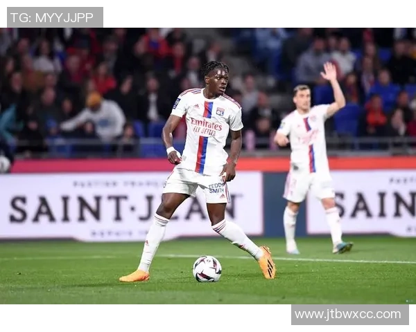 中超精彩对决莱比锡逆转里昂全场沸腾战报解析